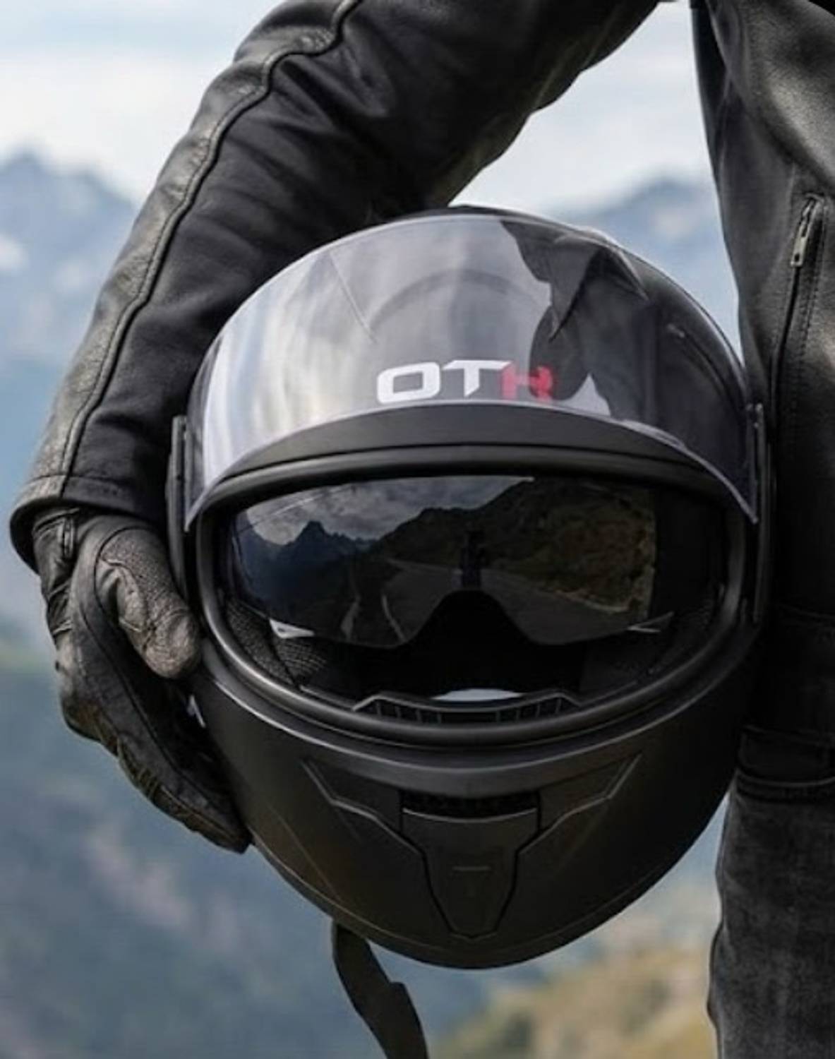 OTH FighterPanther Motorbike Helmet Black - Image 5
