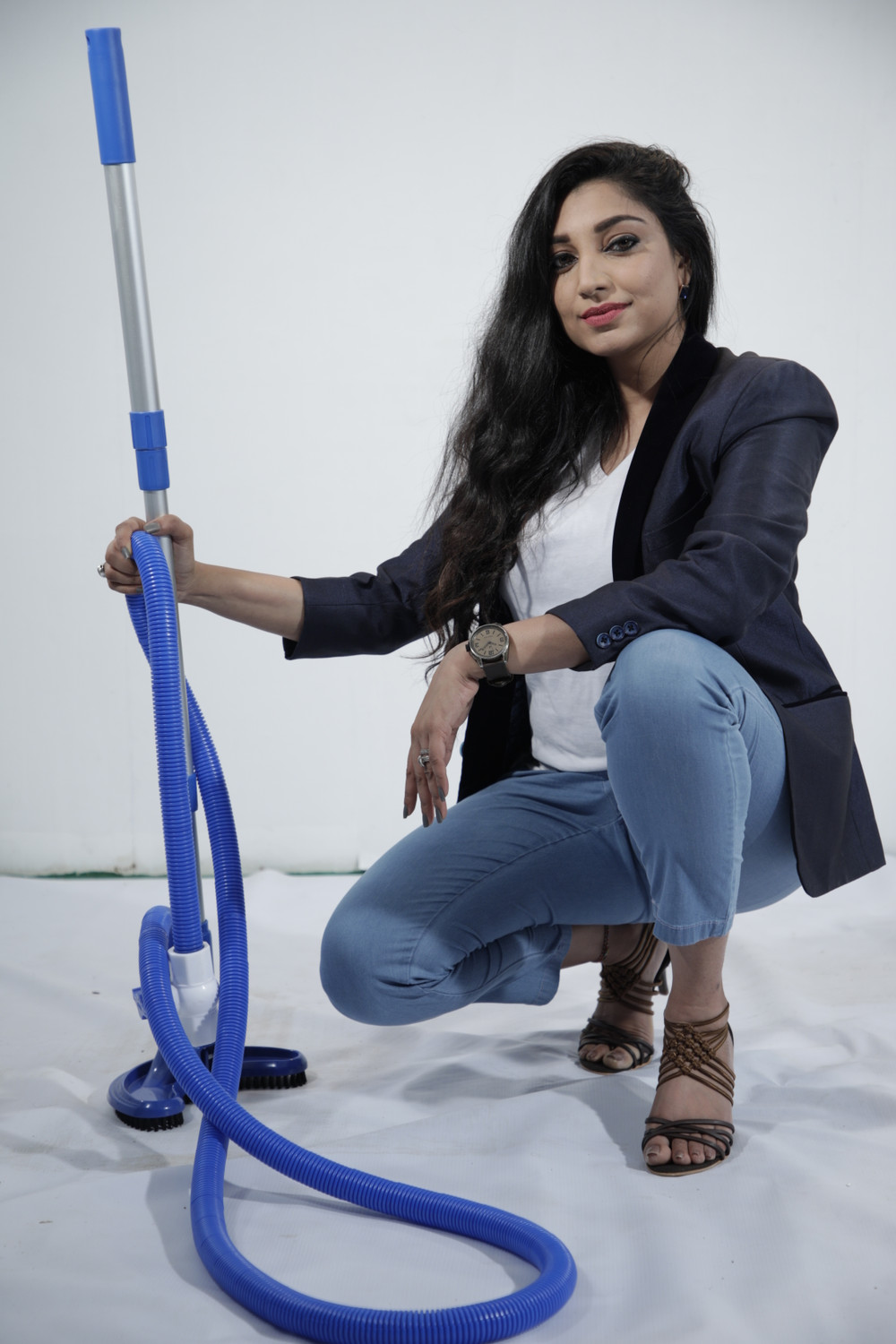Image of HANBAAZ HANBAZ Water Tank Cleaner For Home-Extra Large Edition 2000 Litre. Plastic Wet and Dry Brush