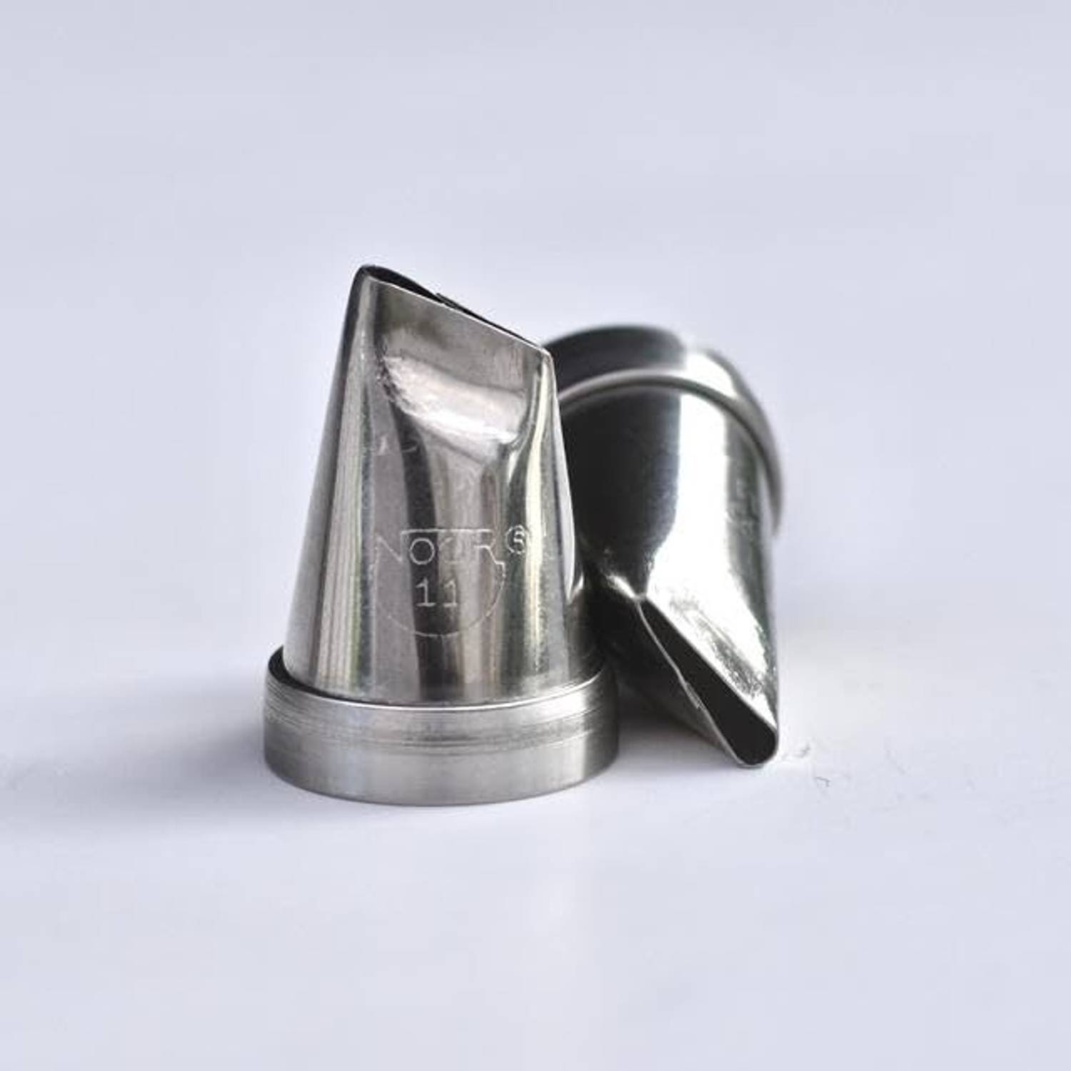 CAKE DECOR SBNO-S-N-11 Stainless Steel Round Icing Nozzle
