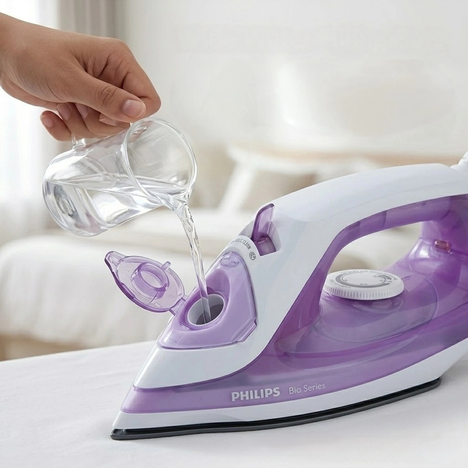 Image of PHILIPS DST0810 /30 1250 W Garment Steamer