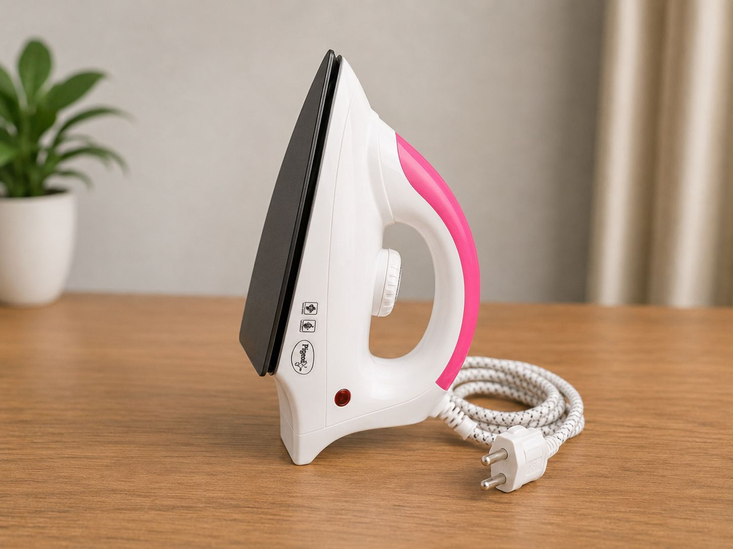Image of Pigeon UN-CORD 1300W 1300 W Dry Iron