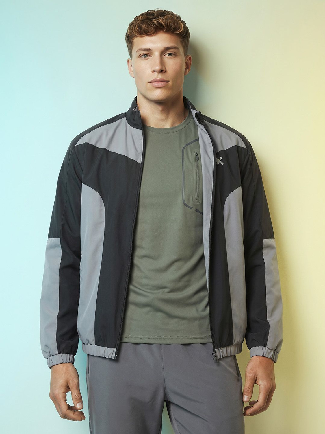 Image of HRX by Hrithik Roshan Men Colorblock Sports Jacket