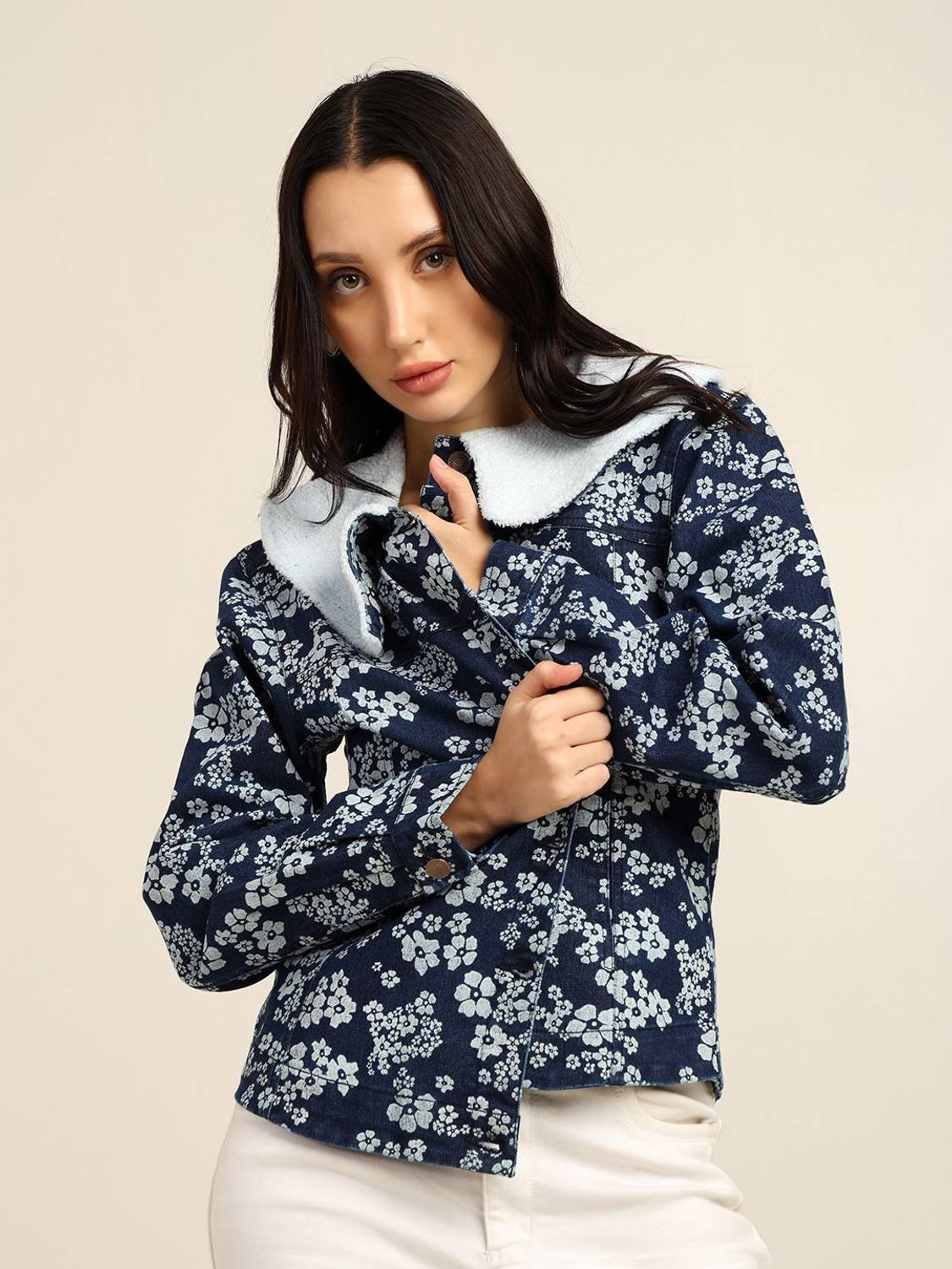 7OUNCE Full Sleeve Floral Print Women Denim Jacket