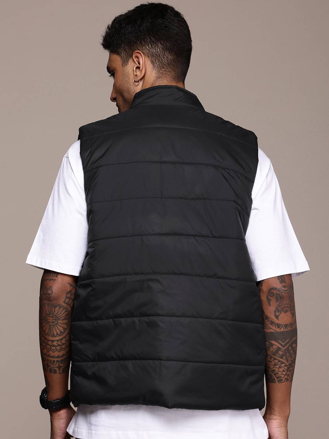 Roadster Men Padded Sleeveless Jacket - Image 5
