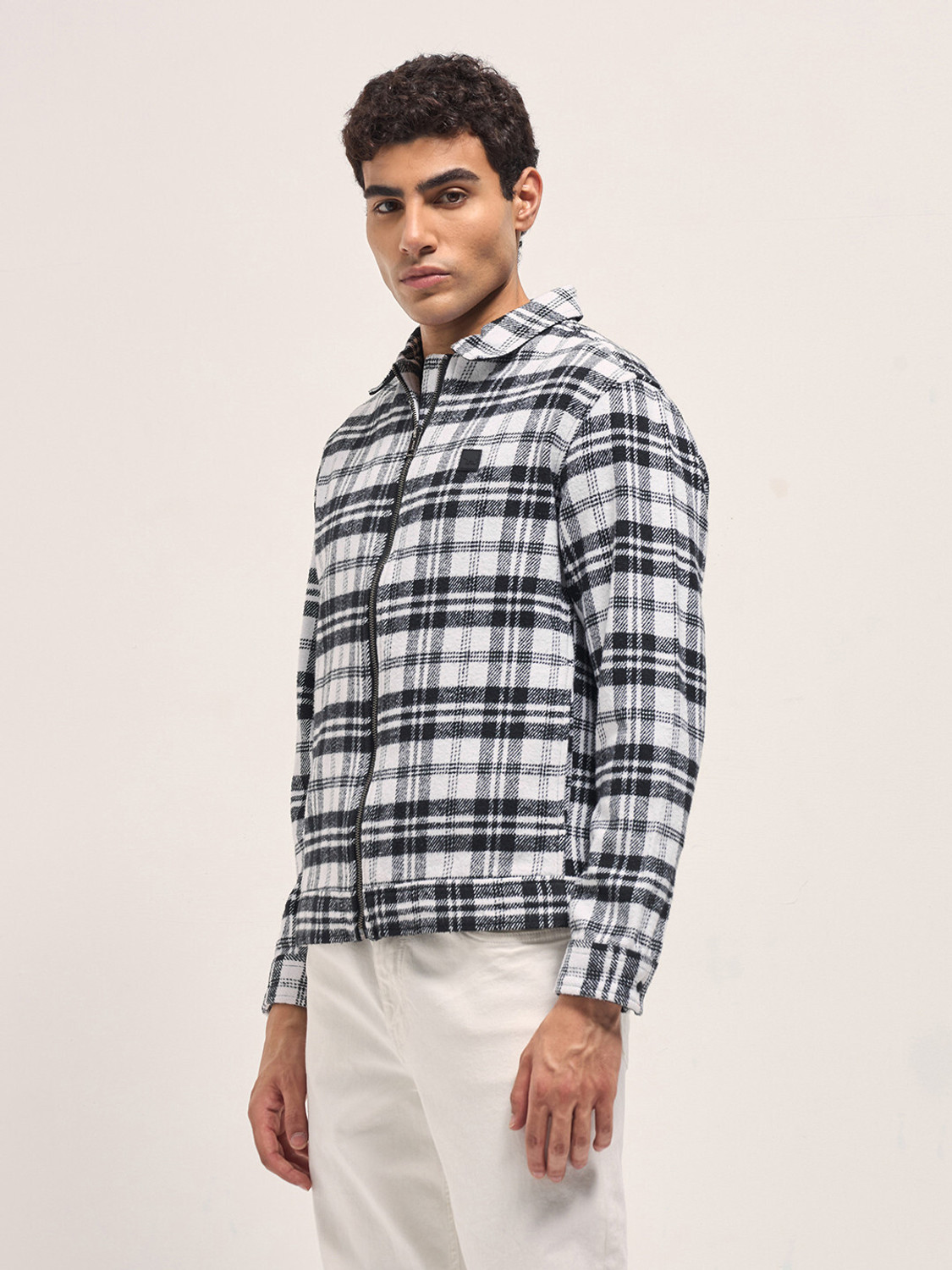 Image of THE BEAR HOUSE Full Sleeve Checkered Men Jacket