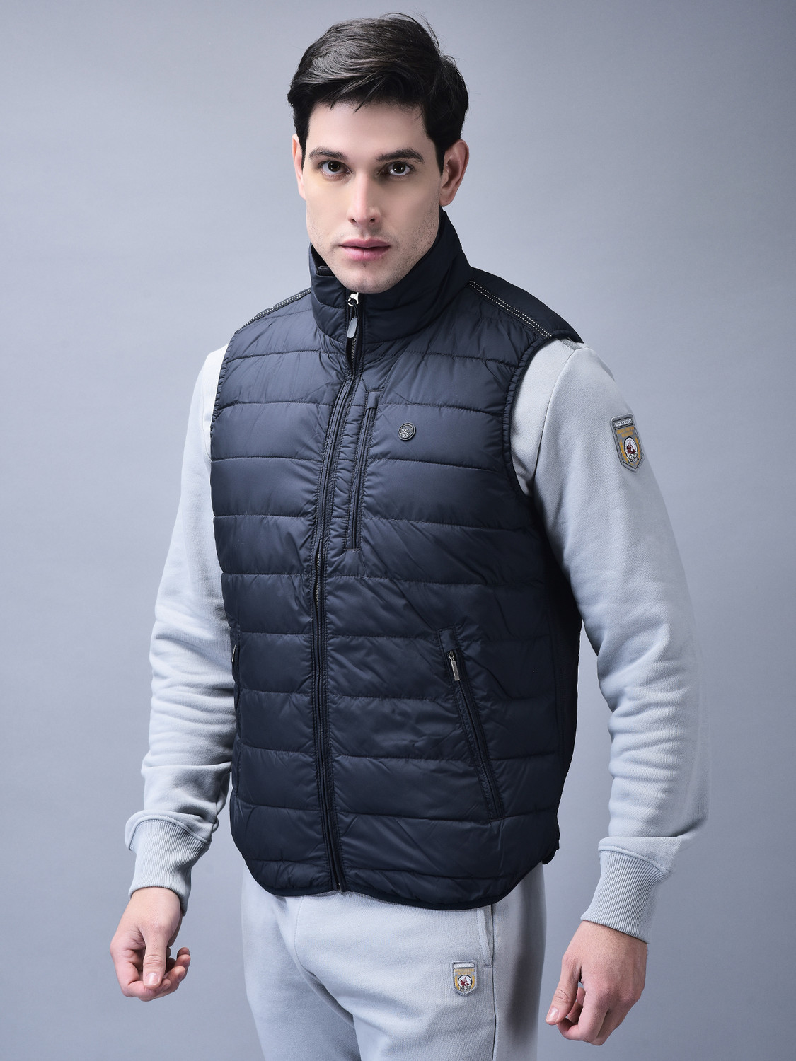 Image of WOODLAND Sleeveless Solid Men Jacket