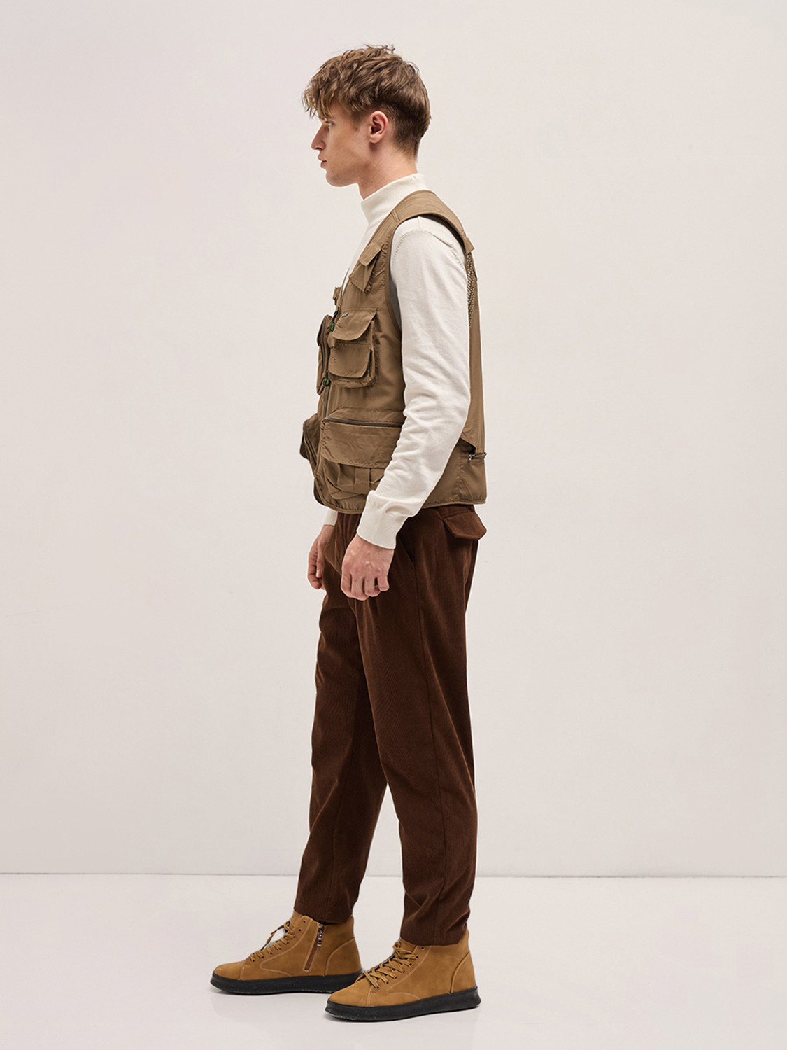 Image of THE BEAR HOUSE Sleeveless Solid Men Jacket