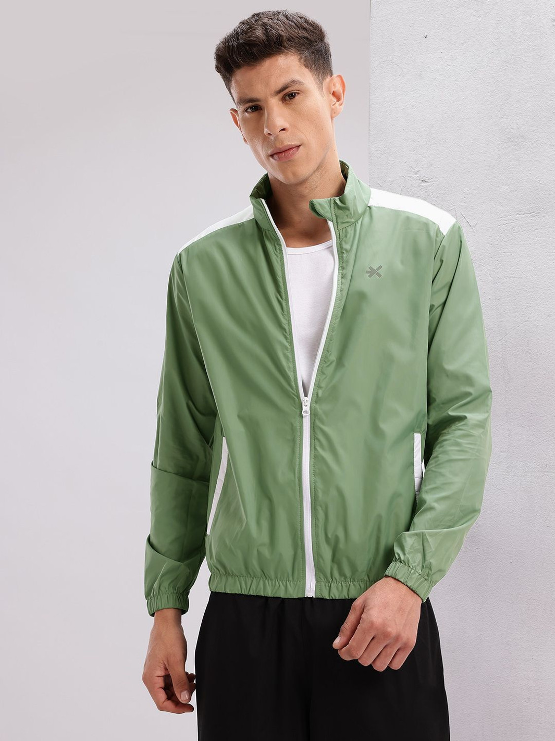 Image of HRX by Hrithik Roshan Full Sleeve Solid Men Sports Jacket