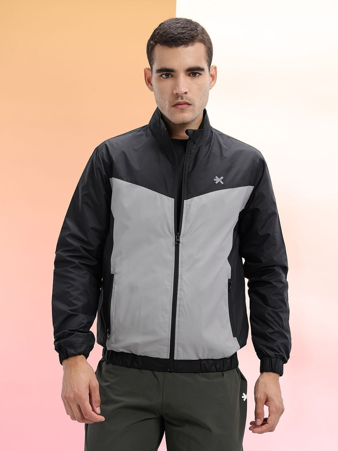 Image of HRX by Hrithik Roshan Full Sleeve Colorblock Men Jacket