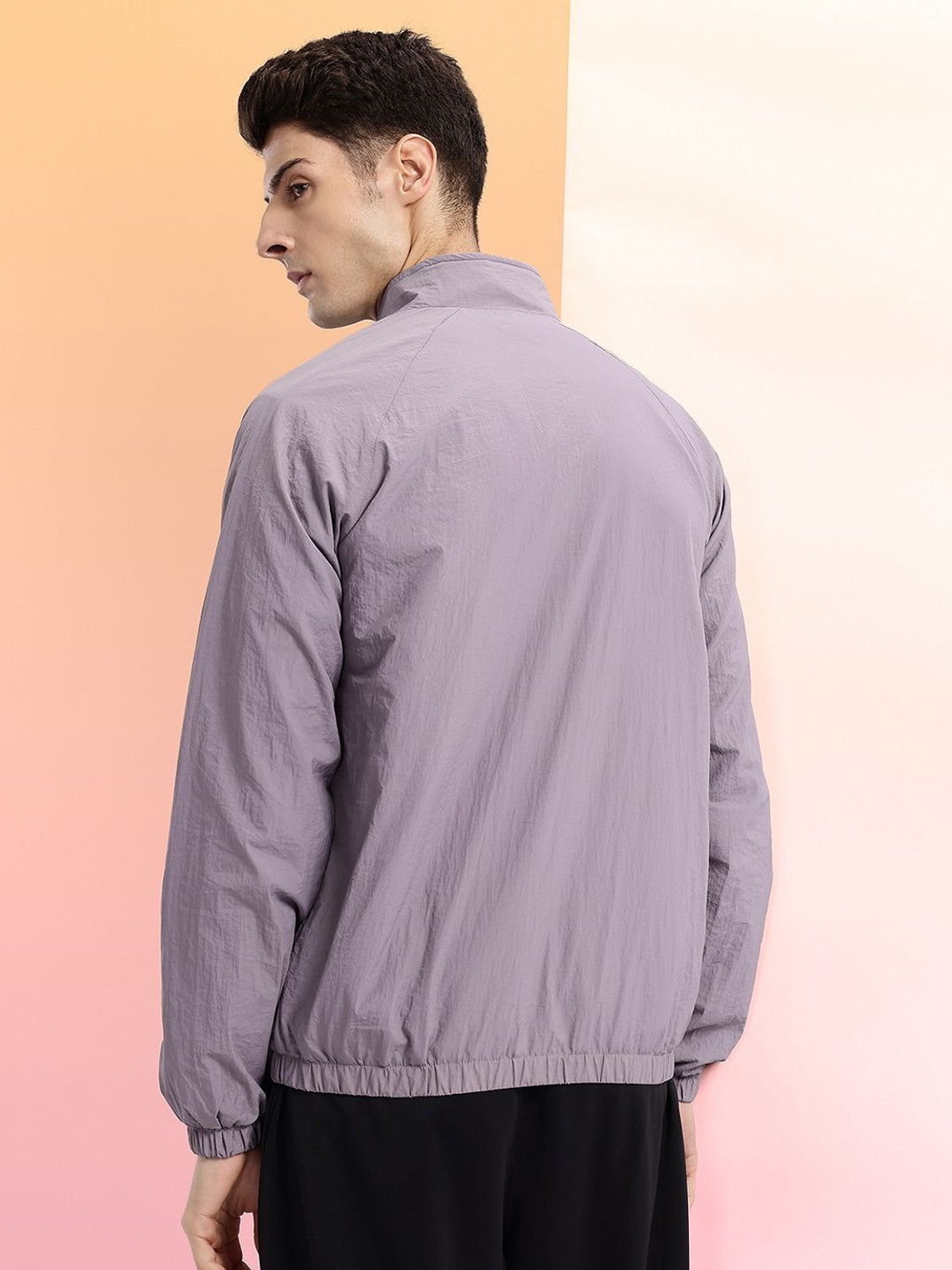 Image of HRX by Hrithik Roshan Full Sleeve Colorblock Men Jacket