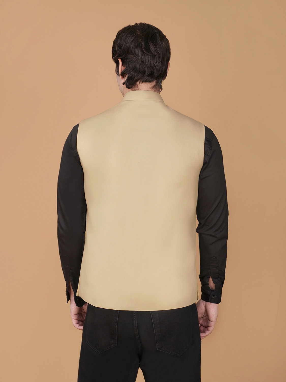 Image of Vastraa Fusion Sleeveless Solid Men Jacket