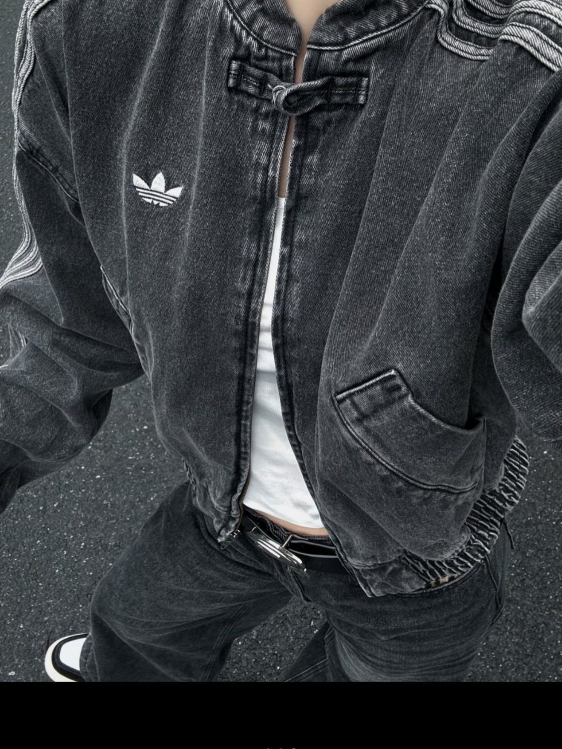 Image of uibok Full Sleeve Washed Women Denim Jacket