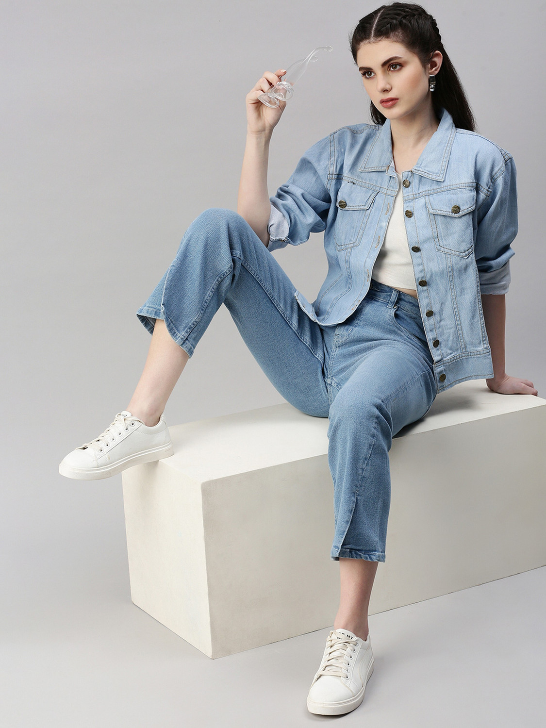 Image of VOGATI Full Sleeve Solid Women Denim Jacket
