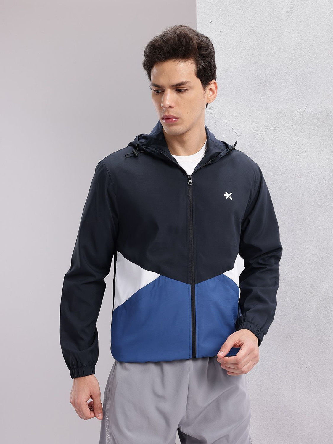 Image of HRX by Hrithik Roshan Full Sleeve Colorblock Men Jacket