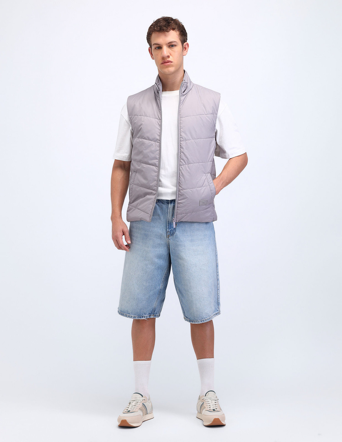 Image of FLYING MACHINE Sleeveless Solid Men Jacket