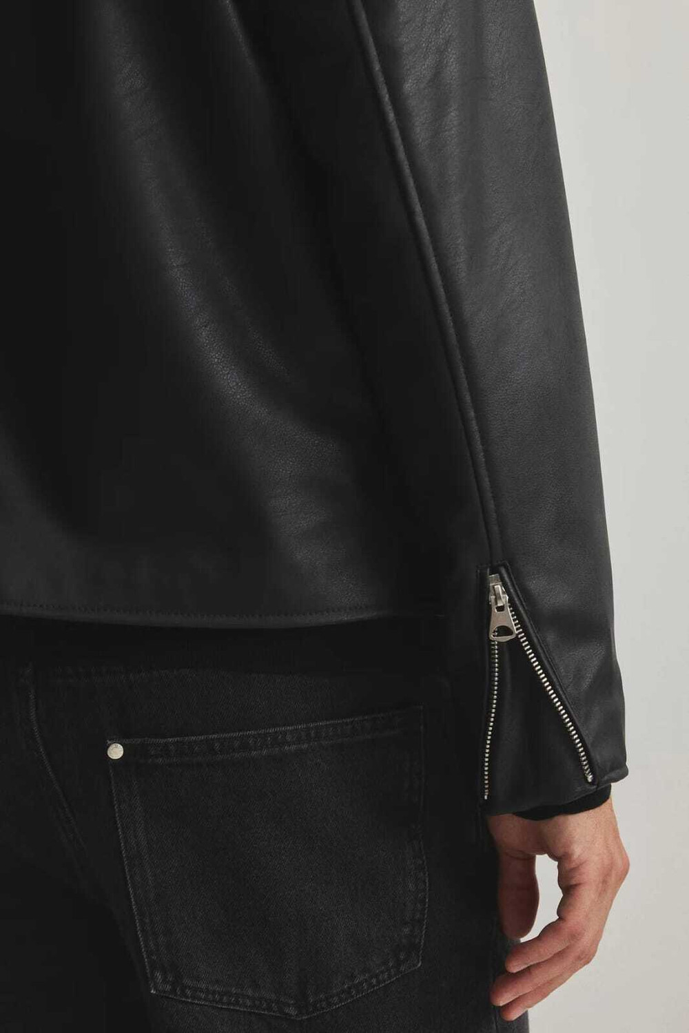 Image of Aero Thread Full Sleeve Solid Men & Women Jacket