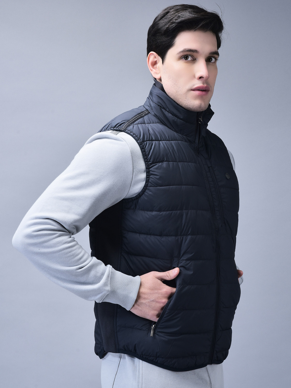 Image of WOODLAND Sleeveless Solid Men Jacket