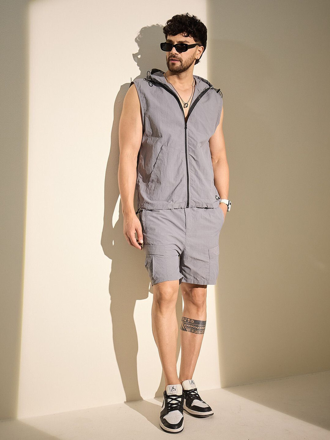 Image of FUGAZEE Sleeveless Solid Men Jacket