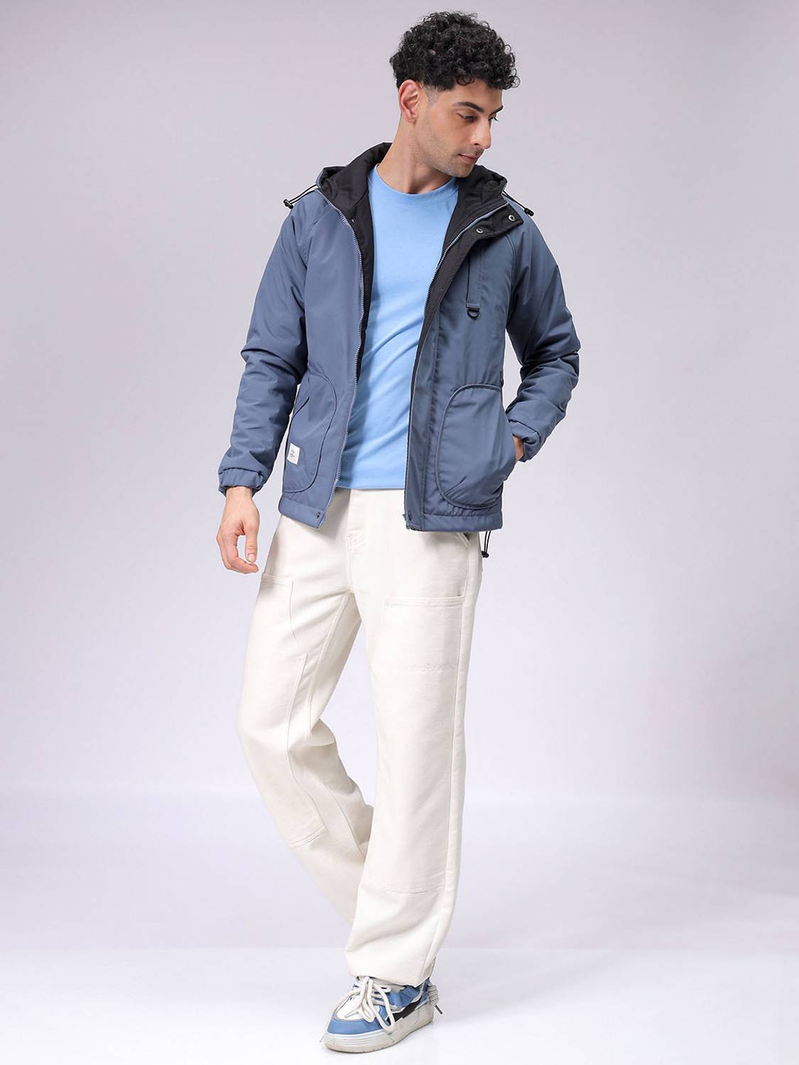Men Solid Quilted Jacket - Image 4