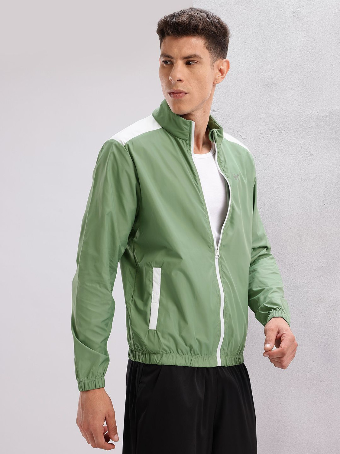 Image of HRX by Hrithik Roshan Full Sleeve Solid Men Sports Jacket
