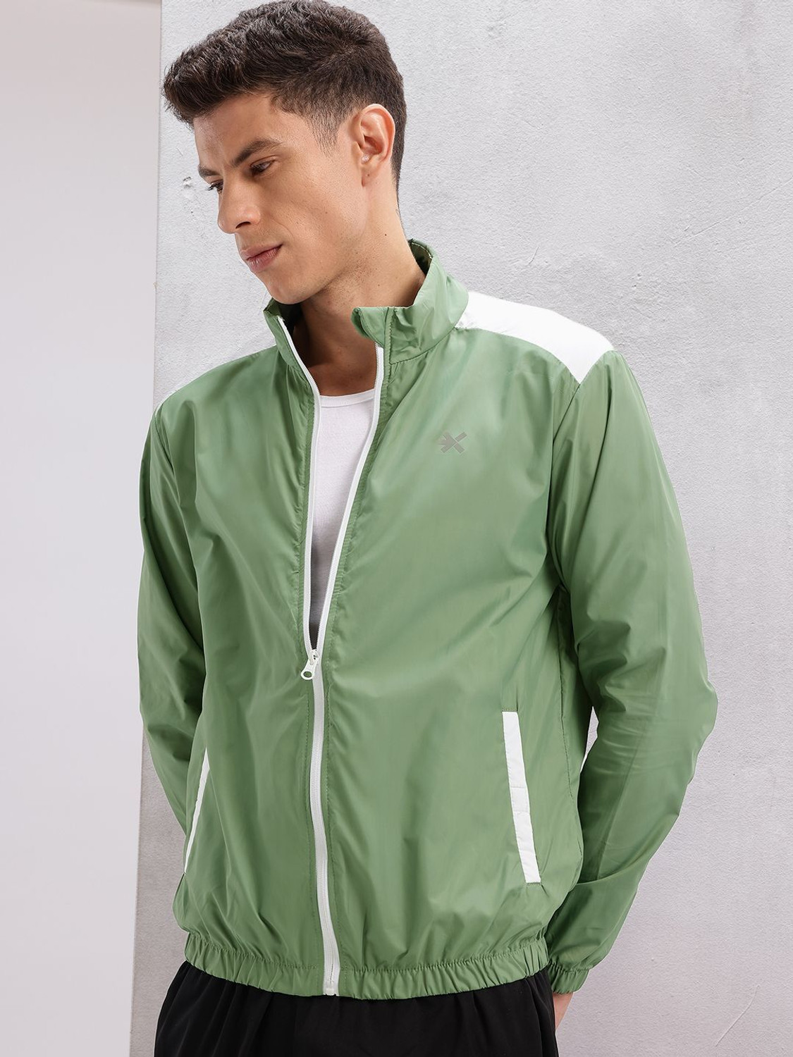 Image of HRX by Hrithik Roshan Full Sleeve Solid Men Sports Jacket