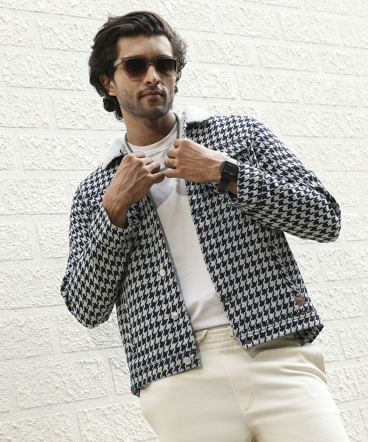 Image of CAHOOT Full Sleeve Self Design Men Jacket