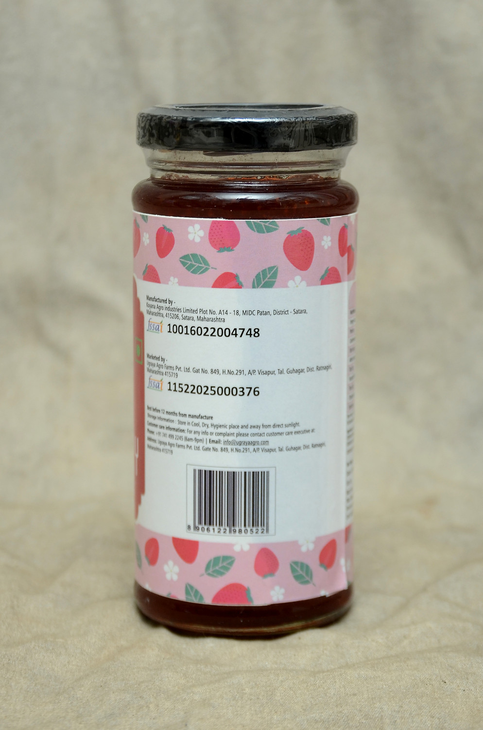 Image of Vashishti Strawberry Jam in Glass Bottle