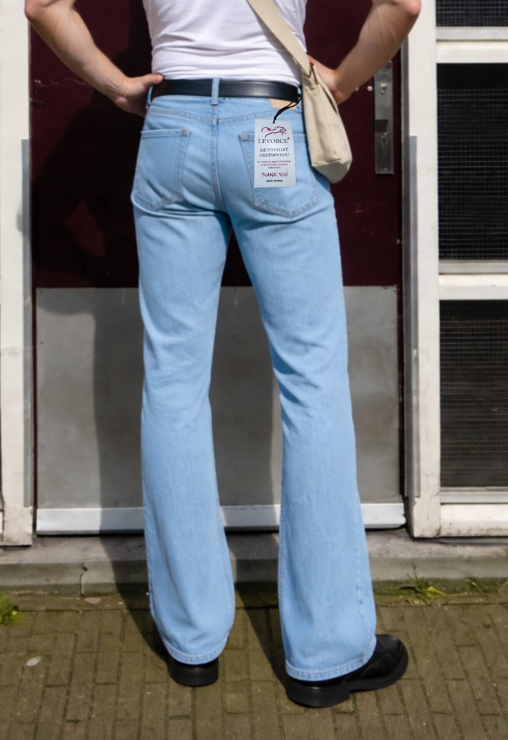 LEVORCE Loose Fit Men Light Blue Jeans - Image 2