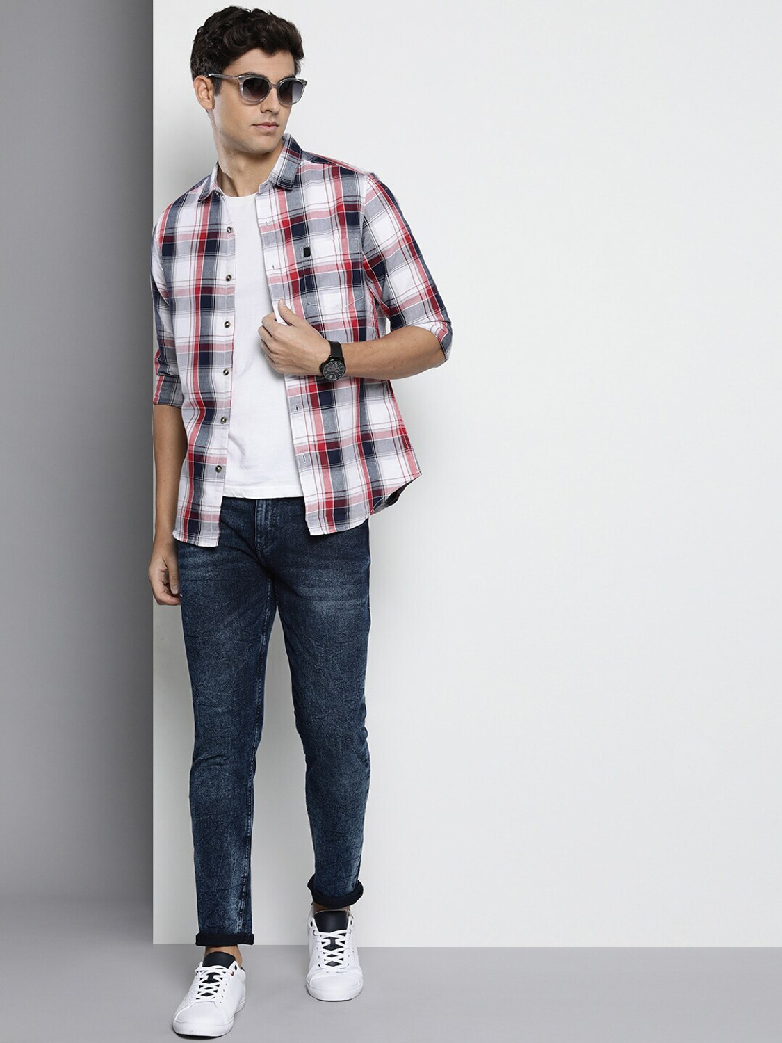 Image of The Indian Garage Co. Slim Men Blue Jeans