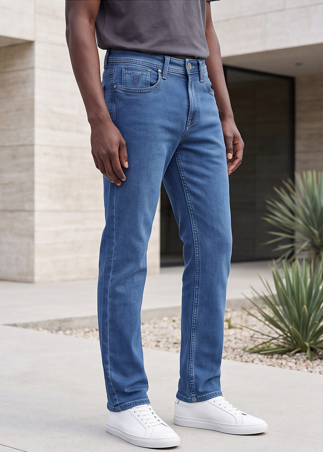 Image of INTEGRITI Men Straight Fit Mid Rise Light Blue Jeans