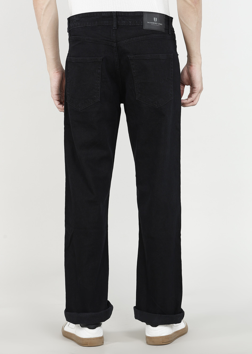 Image of NUMERO UNO Men Regular Mid Rise Black Jeans