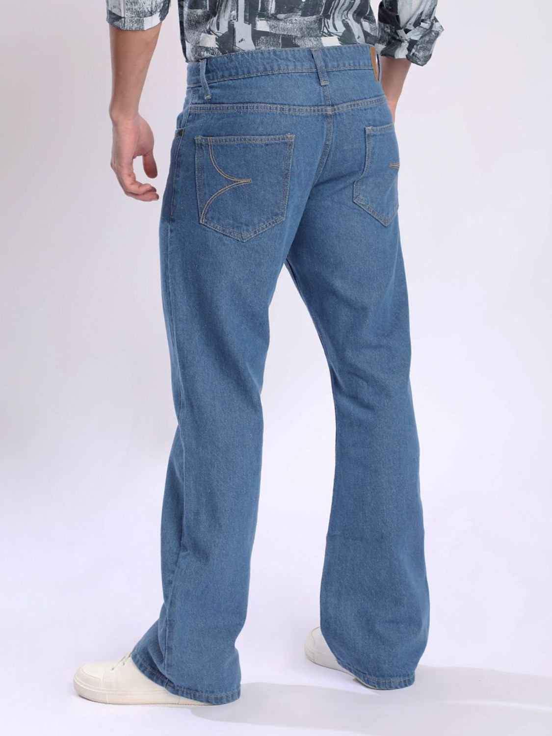 Image of Bene Kleed Men Boot-Leg Mid Rise Blue Jeans