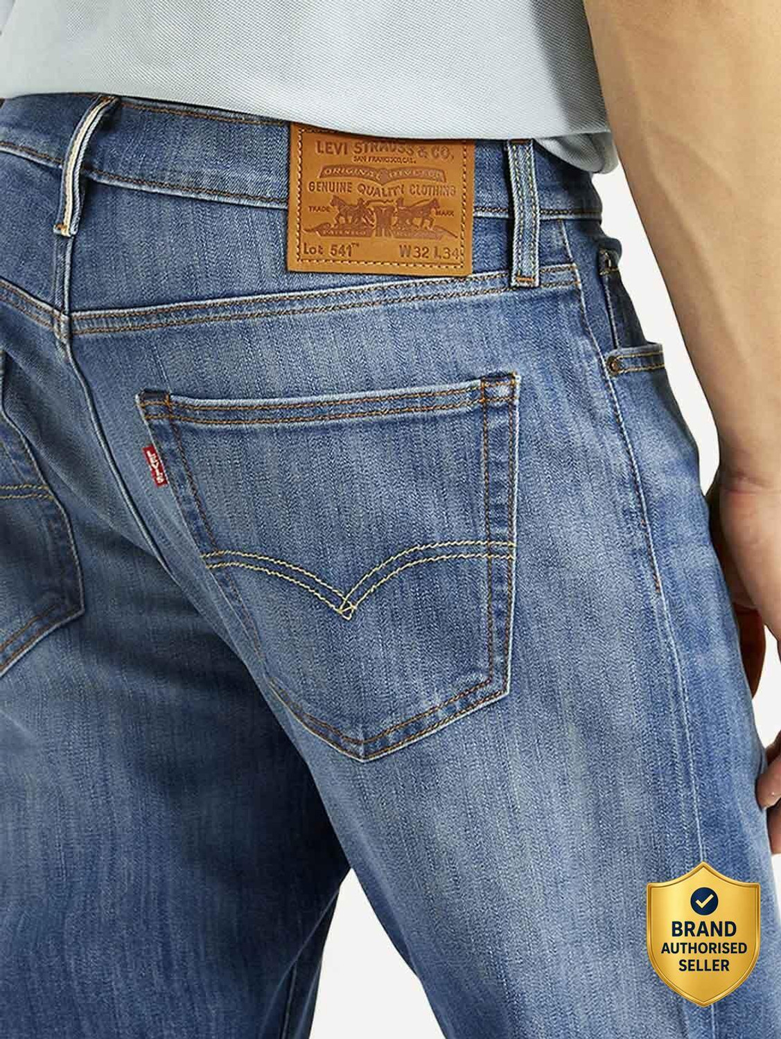 Image of LEVI'S Tapered Fit Men Blue Jeans