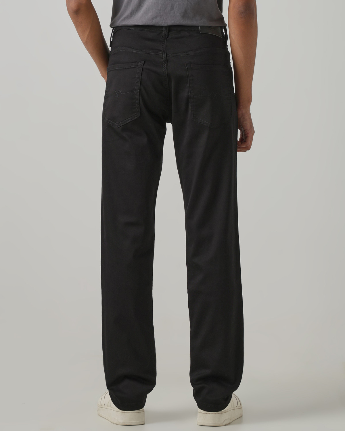 Image of MUFTI Men Straight Fit Mid Rise Black Jeans