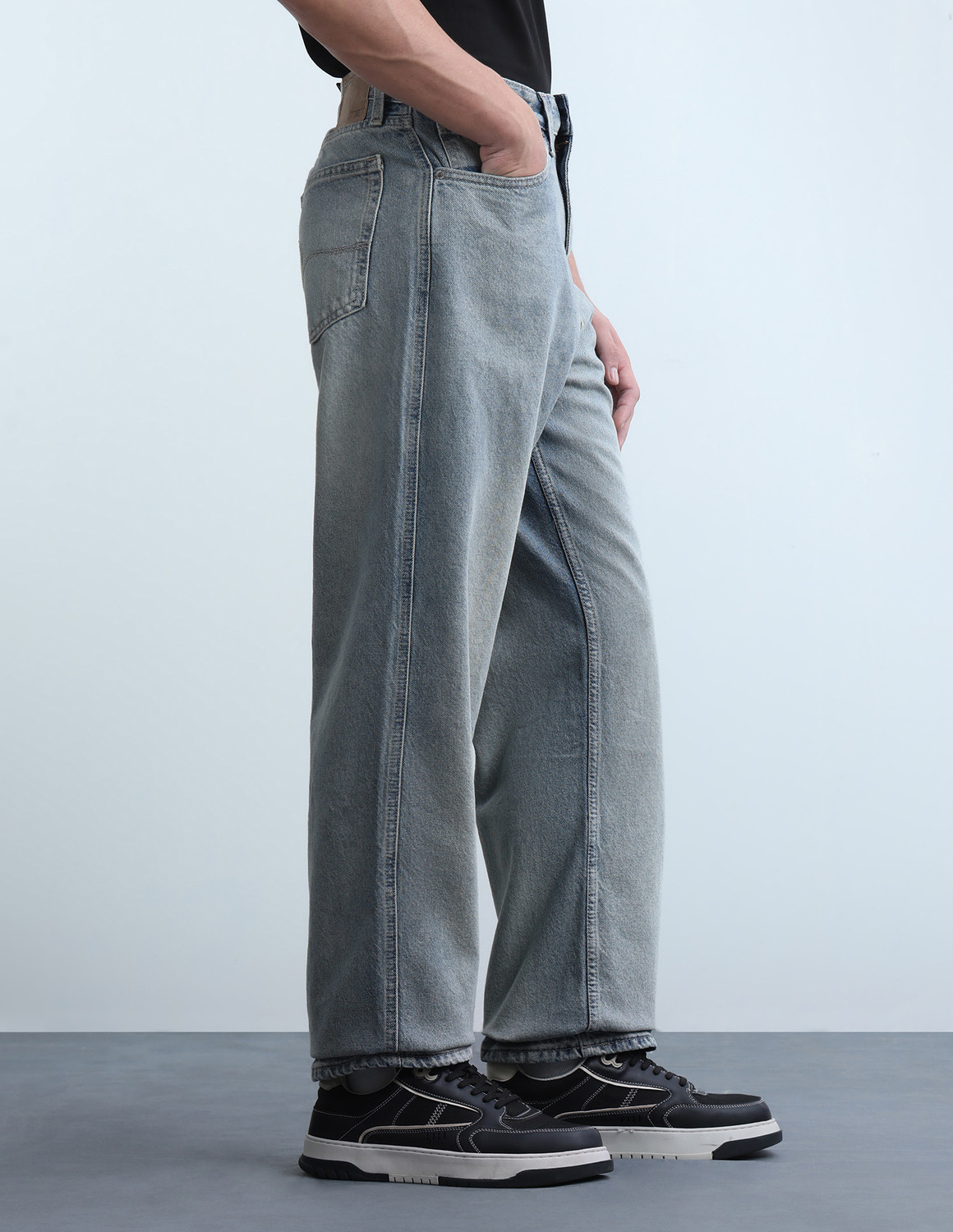 Image of FLYING MACHINE Loose Fit Men Blue Jeans