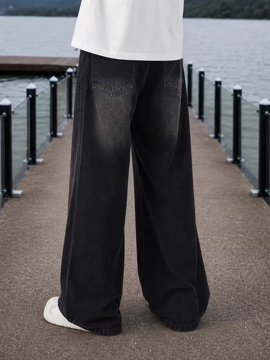Image of Lazzy studio Men Wide Leg High Rise Black Jeans