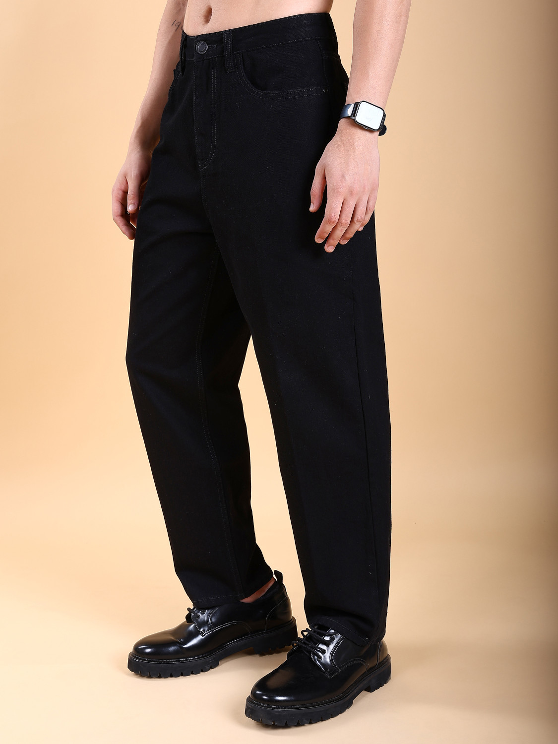 Image of HIGHLANDER Loose Fit Men Black Jeans