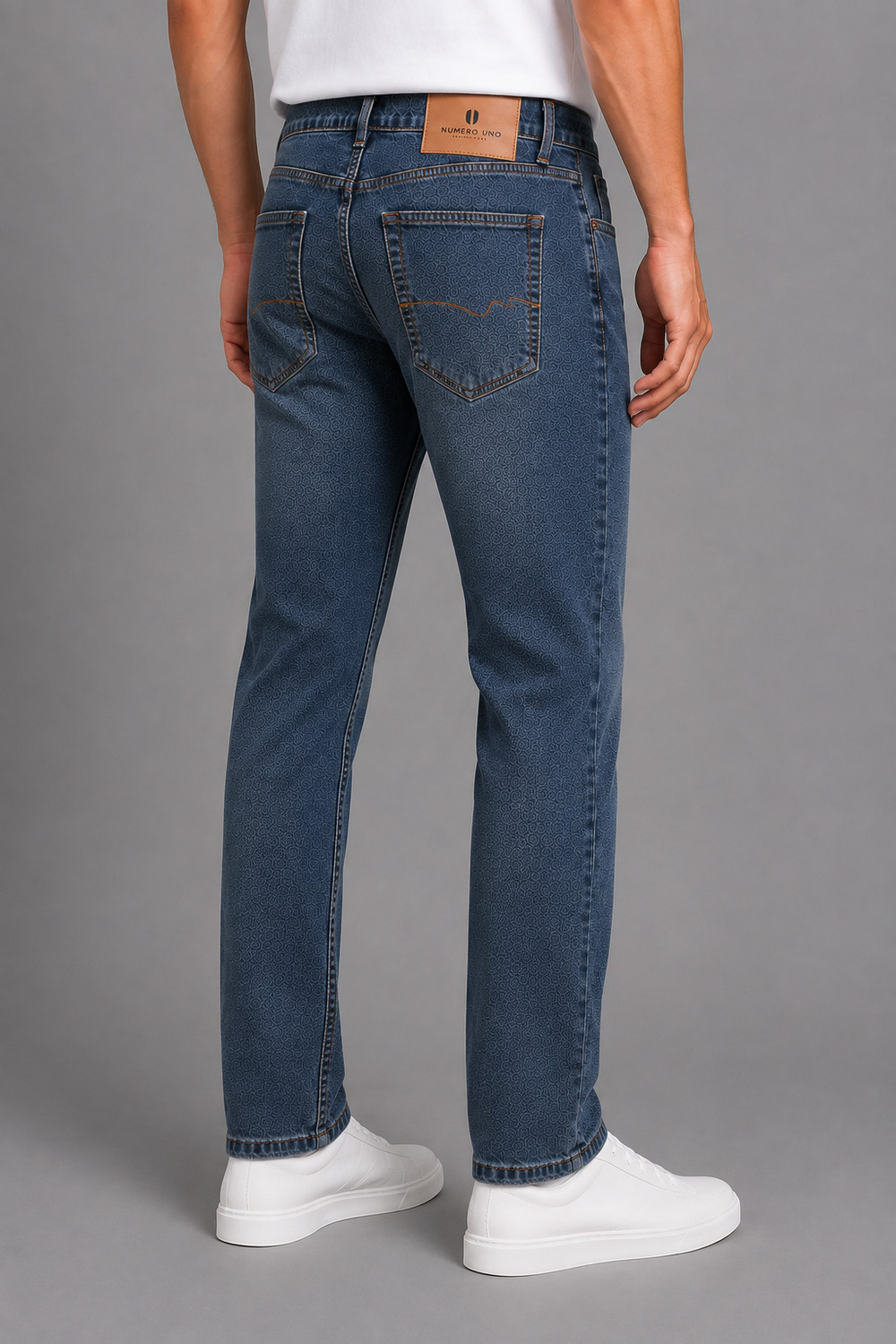 Image of NUMERO UNO Men Slim Mid Rise Blue Jeans
