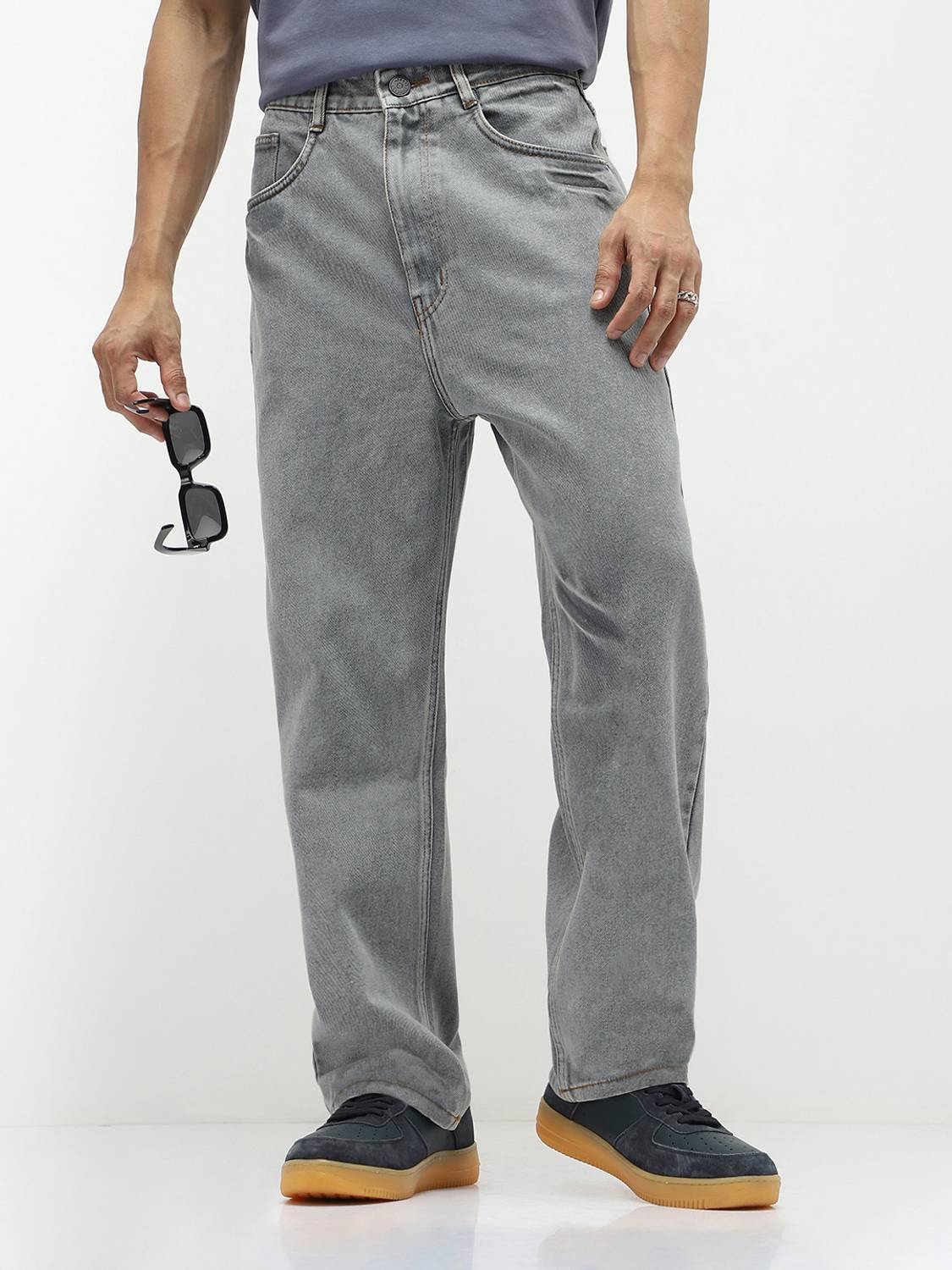 Urbano Men Grey Loose Fit Jeans - Image 1