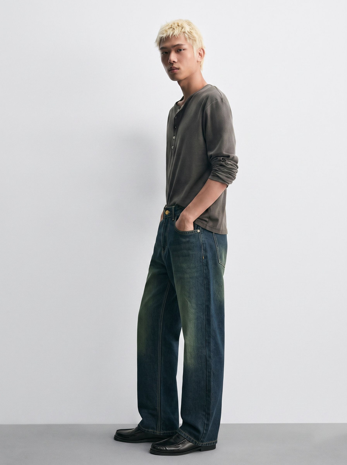 Image of dolsia Regular Men Blue Jeans