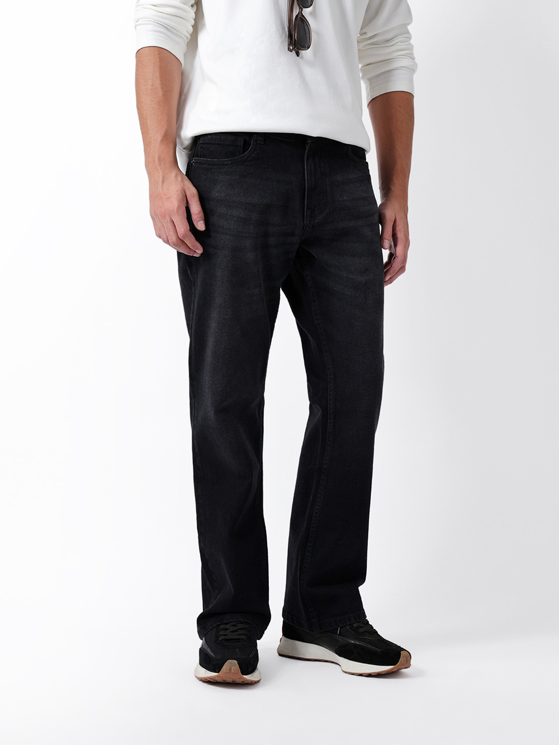 Image of THE BEAR HOUSE Boot-Leg Men Black Jeans