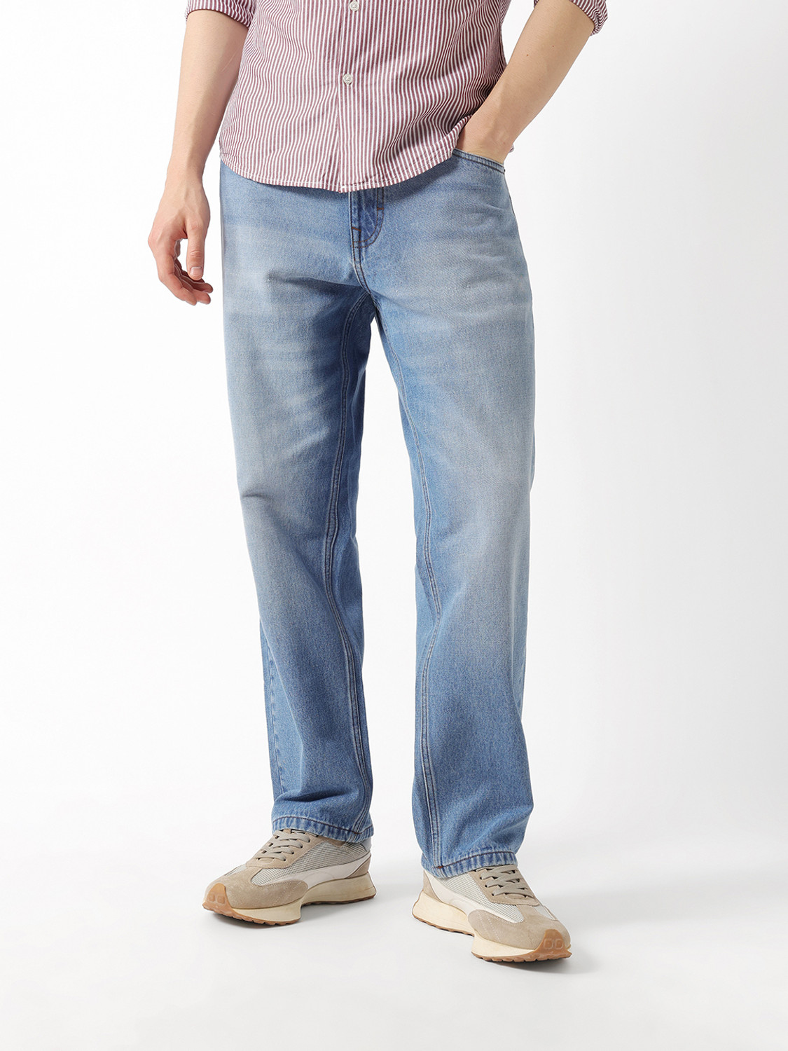 Image of THE BEAR HOUSE Relaxed Fit Men Blue Jeans