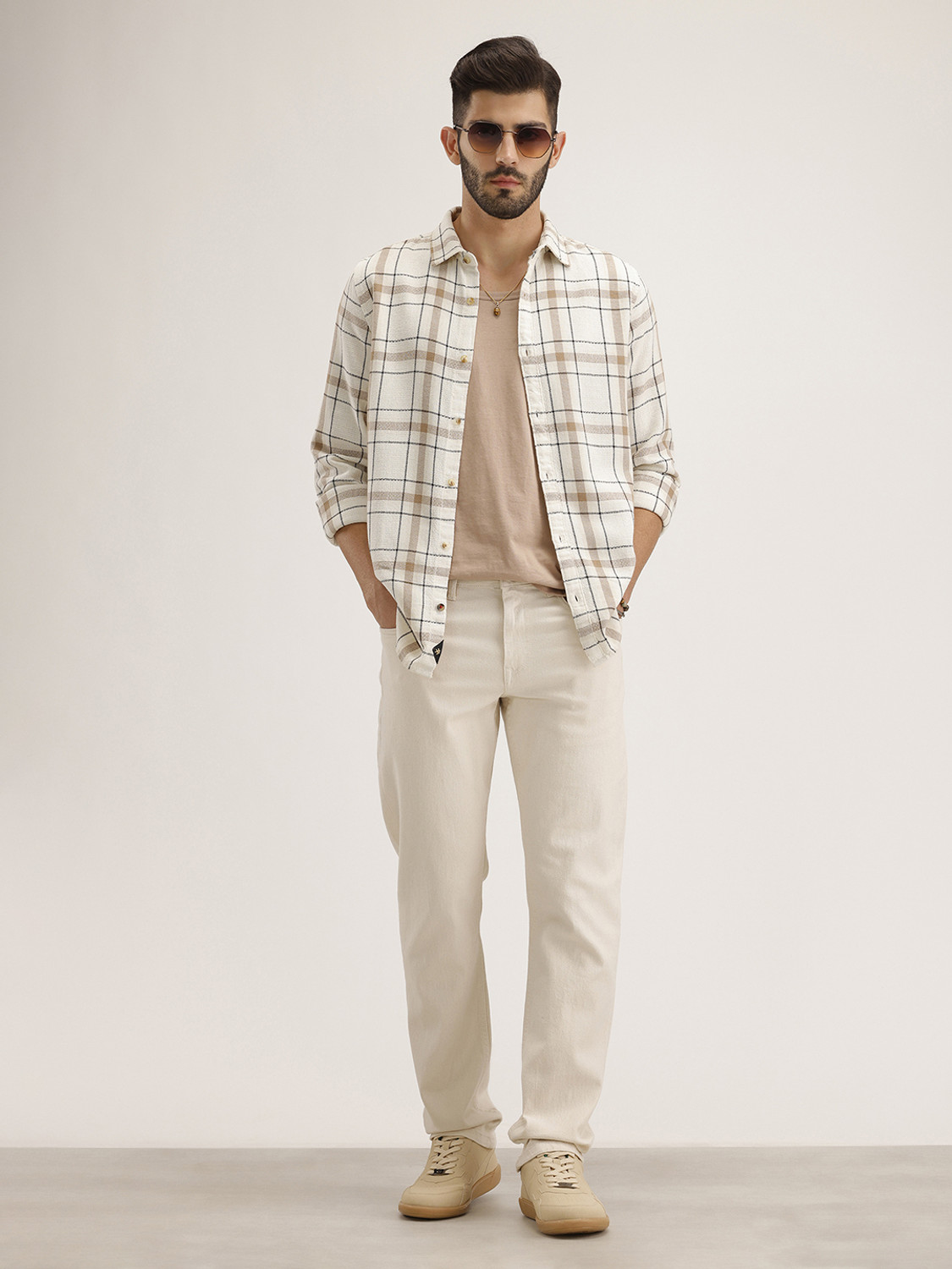 Image of WROGN Men Straight Fit Mid Rise White Jeans