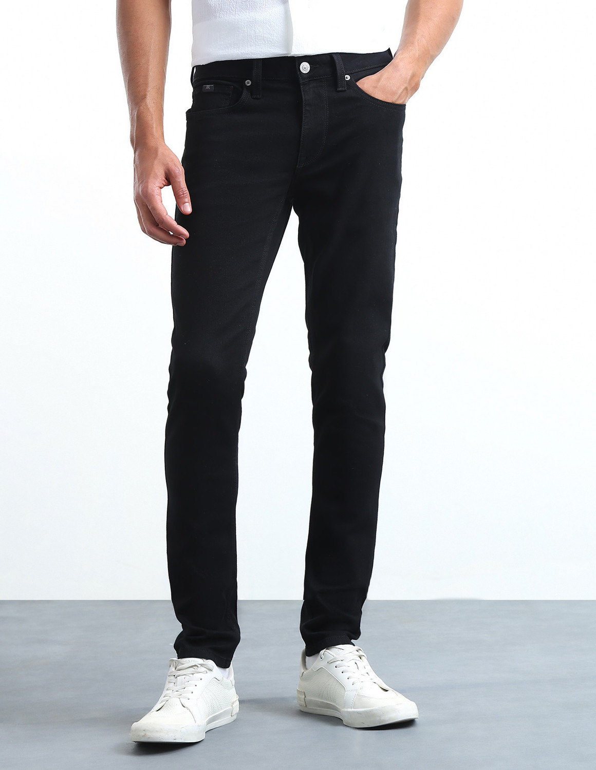 Image of FLYING MACHINE Men Skinny Mid Rise Black Jeans