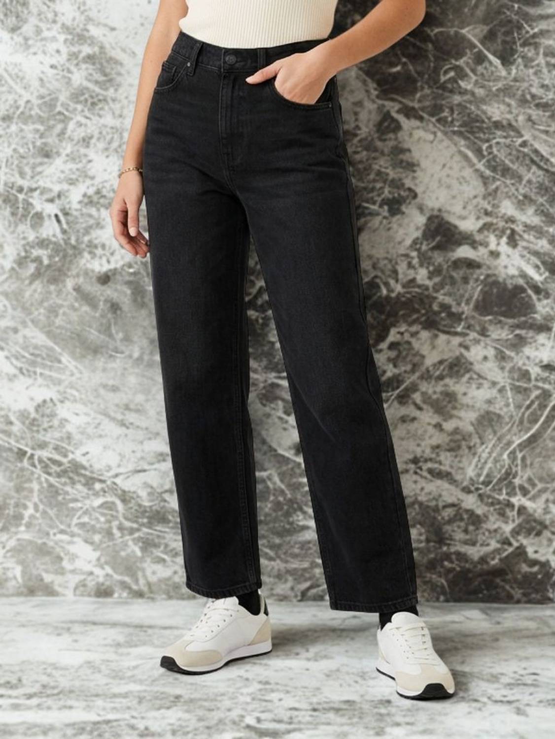 ABM FASHION HUB Women Straight Fit High Rise Black Jeans