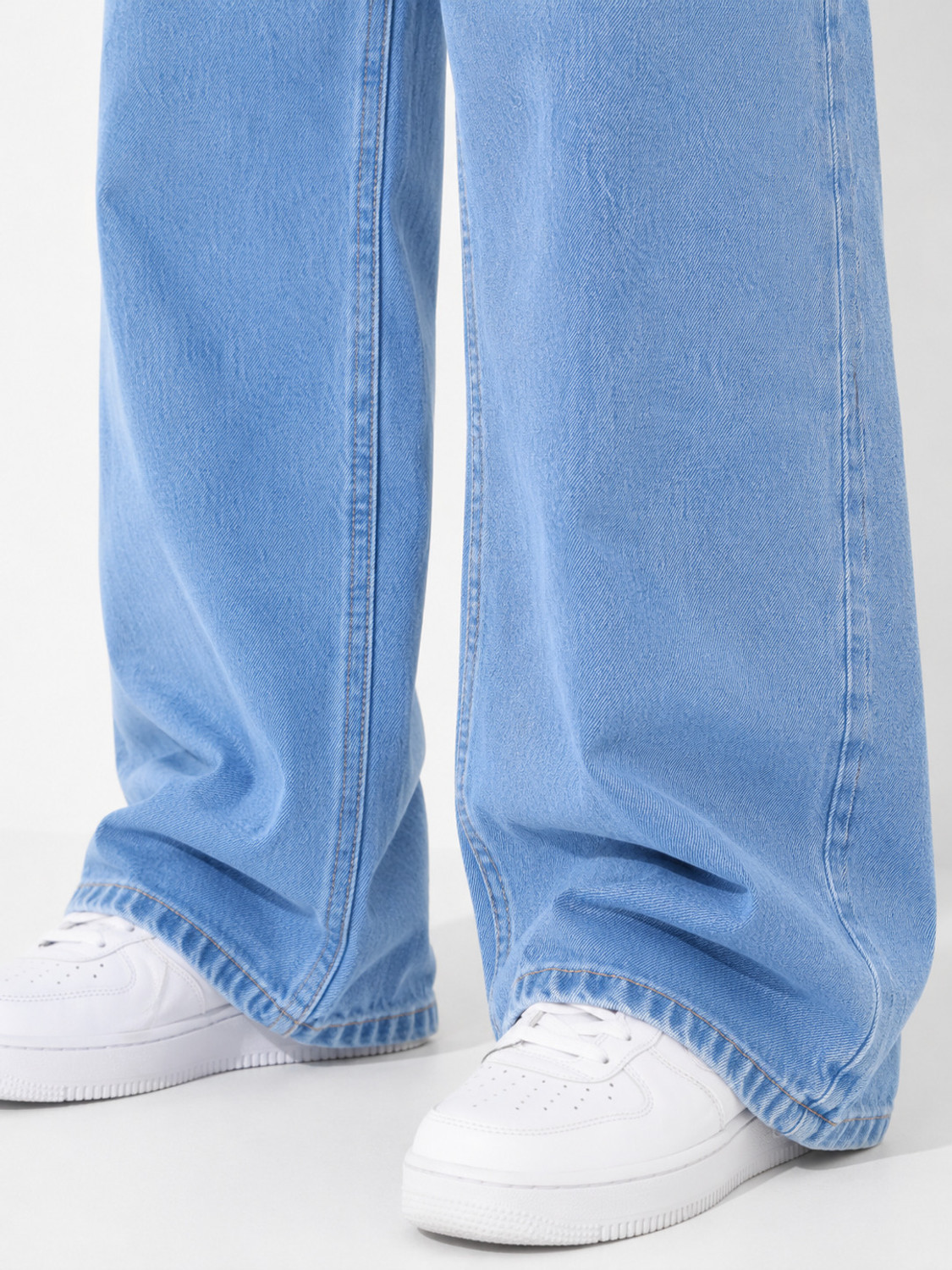 Image of cnw Straight Fit Women Light Blue Jeans