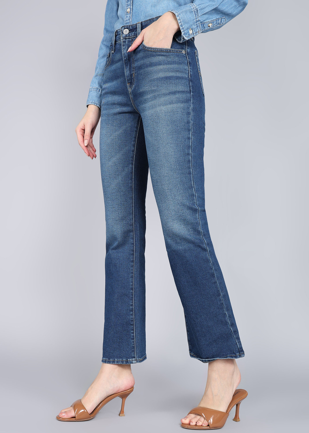 Image of LEVI'S Flared Women Blue Jeans