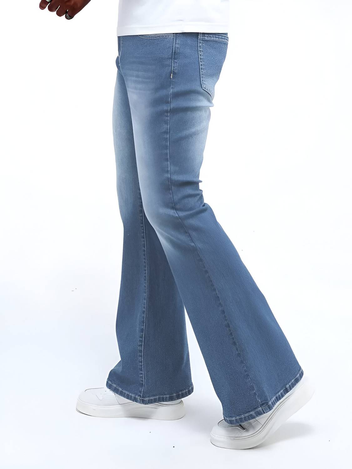 BEN MARTIN Boot-Leg Men Light Blue Jeans - Image 5