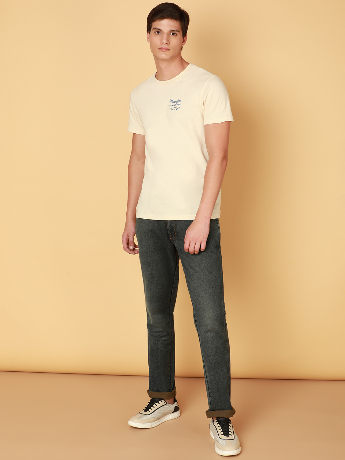 Image of Wrangler Regular Men Grey Jeans