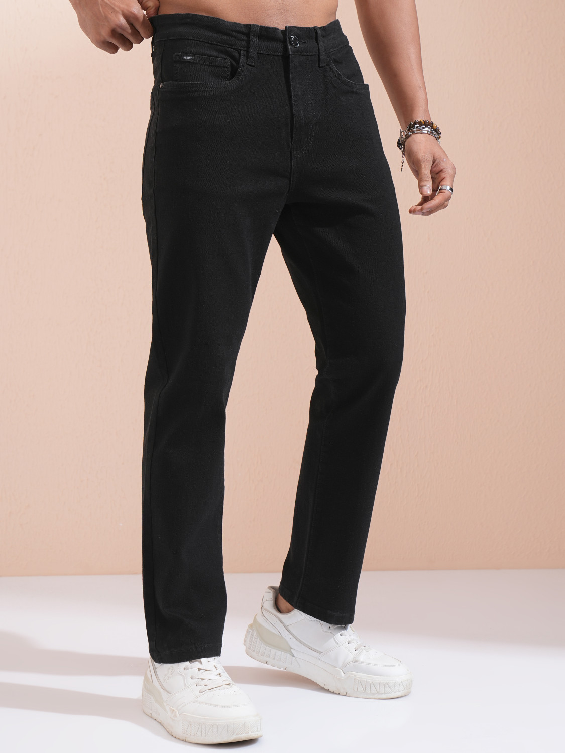 Image of HIGHLANDER Straight Fit Men Black Jeans
